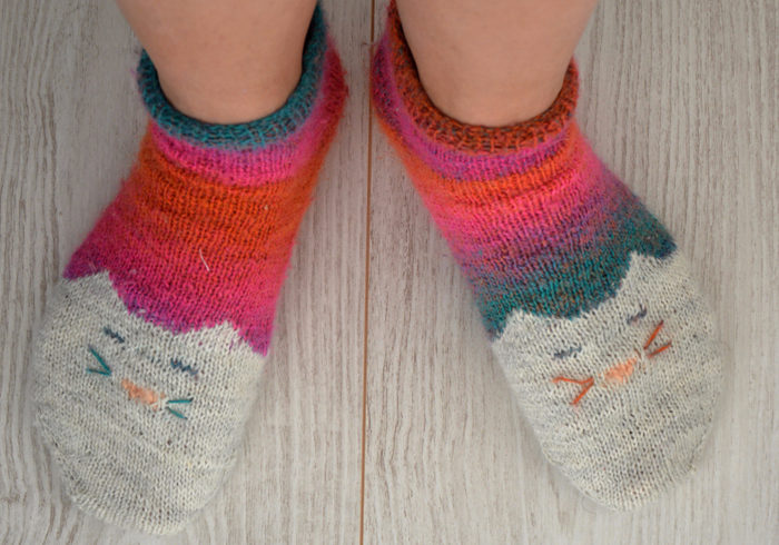 Les chaussettes chat moches, ½ fail