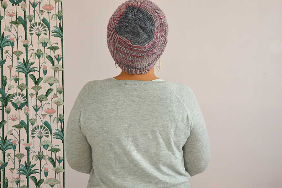 bonnet rose gris vue haut