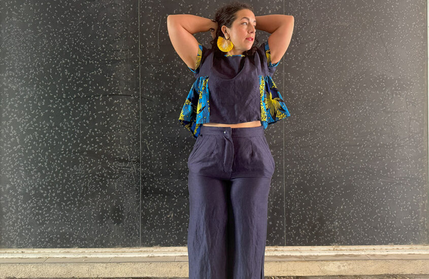 Pantalon Fergus et collage gather top : l’ensemble marine !